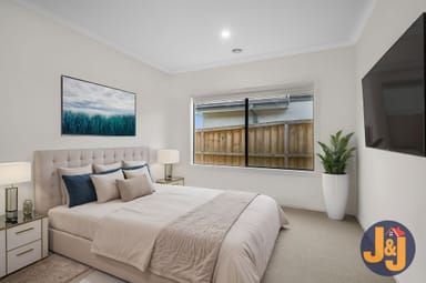 Property 7 Cadnam Close, DONNYBROOK VIC 3064 IMAGE 0