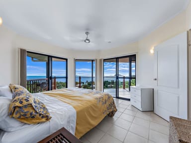 Property 13 Blackcurrant Drive, Hideaway Bay QLD 4800 IMAGE 0