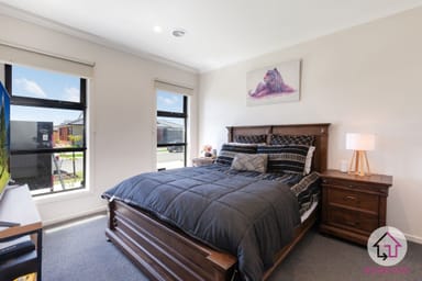 Property 24 Ivanhoe Road, WALLAN VIC 3756 IMAGE 0