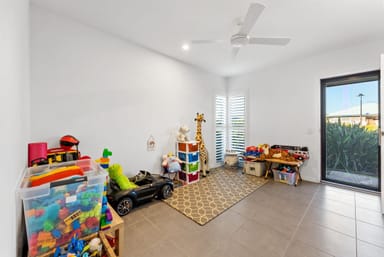 Property 10 Meadows Boulevard, Strathpine QLD 4500 IMAGE 0