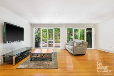 Property 10 Crichton Avenue, Port Melbourne VIC 3207 IMAGE 0