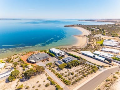 Property 17 Flinders Drive, Streaky Bay SA 5680 IMAGE 0