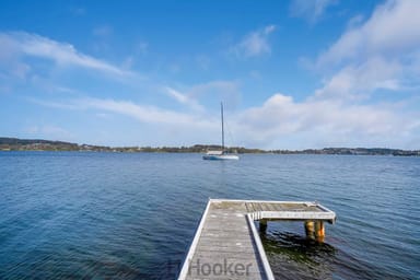 Property 4 Sealand Road, FISHING POINT NSW 2283 IMAGE 0