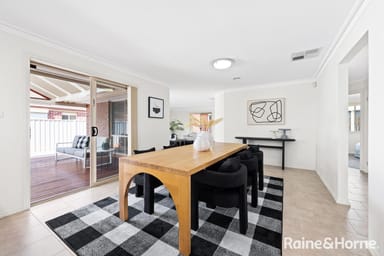 Property 7 Yendon Close, CAROLINE SPRINGS VIC 3023 IMAGE 0