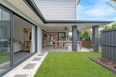 Property 20 Windsor Drive, UPPER KEDRON QLD 4055 IMAGE 0