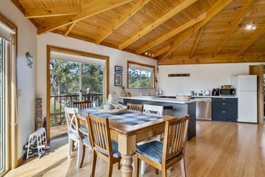 Property 35 Tasmans Arch Road, EAGLEHAWK NECK TAS 7179 IMAGE 0