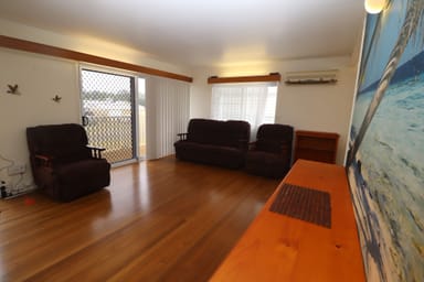 Property 8 Whiting Street, TAYLORS BEACH QLD 4850 IMAGE 0