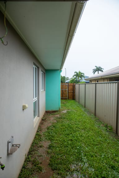 Property 4 Sunbird Ct, Rocky Point QLD 4874 IMAGE 0