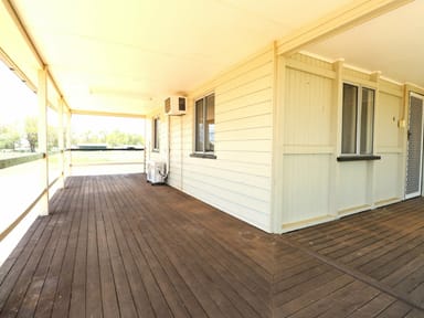 Property 4 Russell Street, Wallumbilla QLD 4428 IMAGE 0