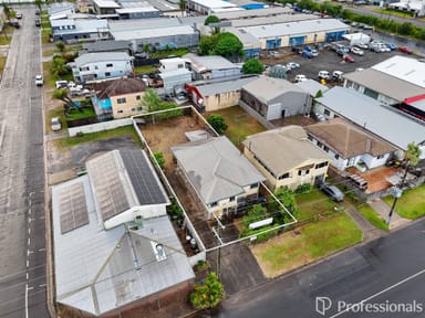 Property 114 Kenny Street, PORTSMITH QLD 4870 IMAGE 0