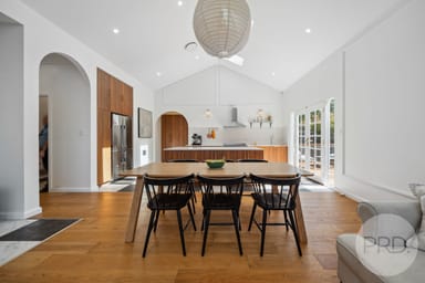 Property 70 Macleay Street, TURVEY PARK NSW 2650 IMAGE 0