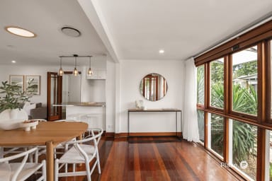 Property 2 Silverstone Street, Holland Park West QLD 4121 IMAGE 0
