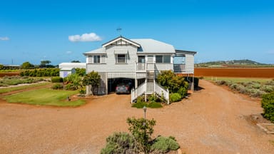 Property 288 Seaview Road, QUNABA QLD 4670 IMAGE 0