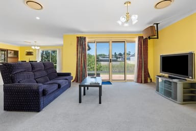 Property 39 Budgeree Drive, Aberglasslyn NSW 2320 IMAGE 0