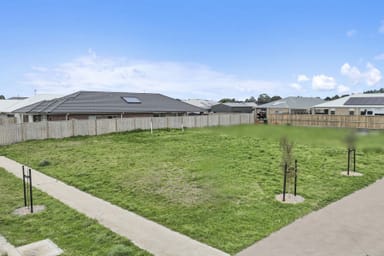 Property 8 Alluvial Lane, Warragul VIC 3820 IMAGE 0