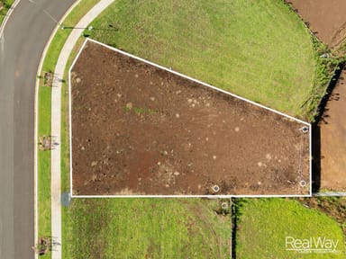 Property 7 Saddlers Street, Kearneys Spring QLD 4350 IMAGE 0