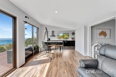 Property 32 Seaview Avenue, Parklands TAS 7320 IMAGE 0