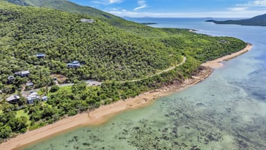 Property 136 Gloucester Avenue, HIDEAWAY BAY QLD 4800 IMAGE 0