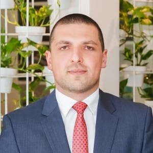 Property Agent Ali Oksuz