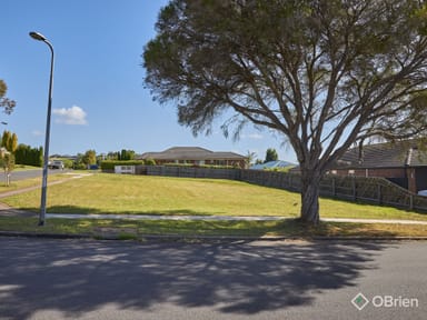 Property 2 Helen Street, Drouin VIC 3818 IMAGE 0