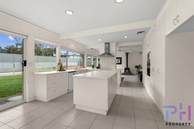 Property 2 Dante Grove, STRATHDALE VIC 3550 IMAGE 0