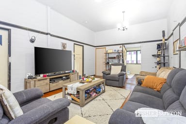 Property 303 East Street, Depot Hill QLD 4700 IMAGE 0