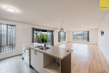 Property 21 Harry Vallence Drive, Maddingley VIC 3340 IMAGE 0