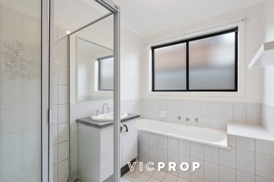 Property 6 Pollock Court, Delahey VIC 3037 IMAGE 0