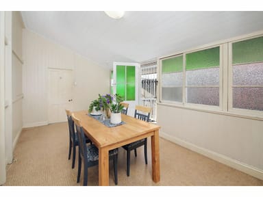 Property 8 Avondale Avenue, ANNERLEY QLD 4103 IMAGE 0