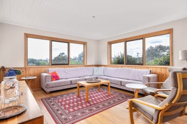 Property 32 Trewhella Drive, Newham VIC 3442 IMAGE 0