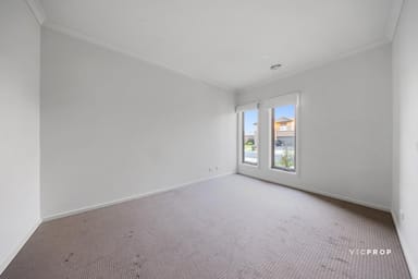 Property 5 Sherford Avenue, Werribee VIC 3030 IMAGE 0