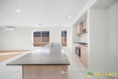 Property 17 Fieldstone Way, Brookfield VIC 3338 IMAGE 0