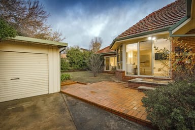 Property 8 Deane Street, Yarralumla ACT 2600 IMAGE 0