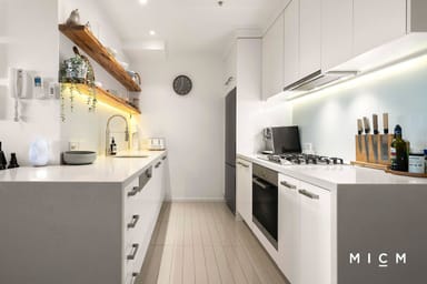 Property 2010/63 Whiteman Street, SOUTHBANK VIC 3006 IMAGE 0