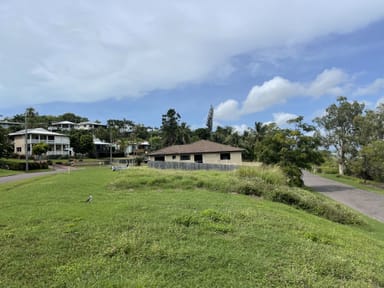Property 1 Sunset Drive, SARINA BEACH QLD 4737 IMAGE 0