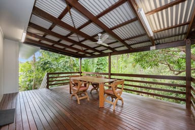 Property 12 Island Street, SAUNDERS BEACH QLD 4818 IMAGE 0