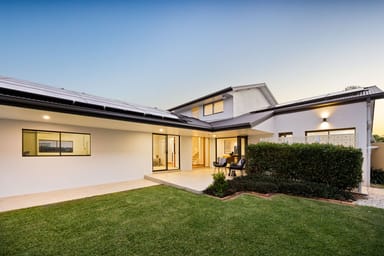 Property 8 Clontarf Avenue, Sorrento QLD 4217 IMAGE 0