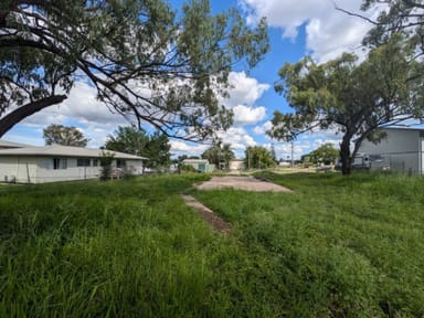 Property 8 PARKINSON STREET, COLLINSVILLE QLD 4804 IMAGE 0