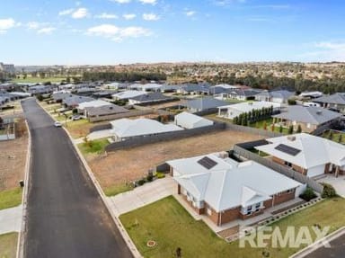 Property 19 Hilton Place, Junee NSW 2663 IMAGE 0