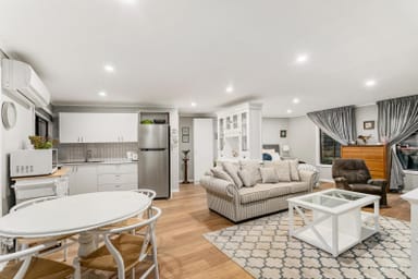 Property 7 Caltowie Court, Research VIC 3095 IMAGE 0