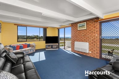 Property 11 Carins Close, TOMAHAWK TAS 7262 IMAGE 0