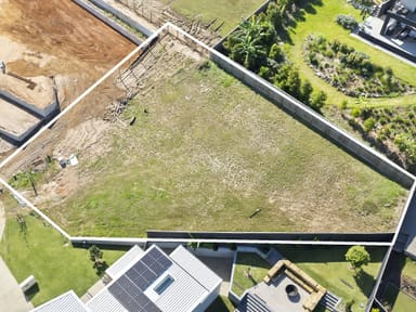Property 7 Sandpiper Place, PEREGIAN SPRINGS QLD 4573 IMAGE 0
