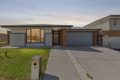 Property 18 Hastings Way, Nar Nar Goon North VIC 3812 IMAGE 0