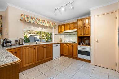Property 10 Alderley Court, Hamlyn Heights VIC 3215 IMAGE 0
