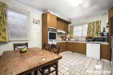 Property 24 Fenacre Street, STRATHMORE VIC 3041 IMAGE 0