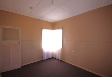 Property 9 Hodgkinson Street, EIDSVOLD QLD 4627 IMAGE 0