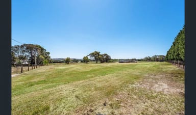 Property 73 Youngs Road, YARRAMBAT VIC 3091 IMAGE 0