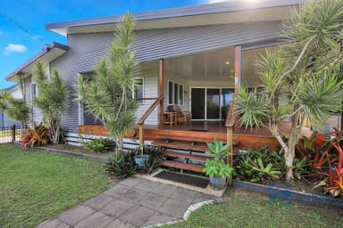 Property 13 Fifth Avenue, Woodgate QLD 4660 IMAGE 0
