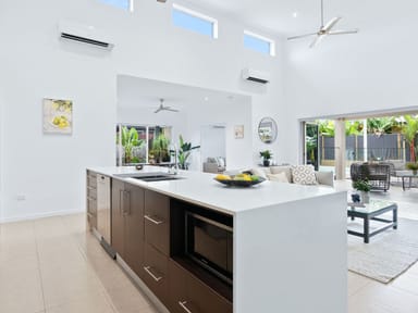 Property 6 Pambula Close, KEWARRA BEACH QLD 4879 IMAGE 0