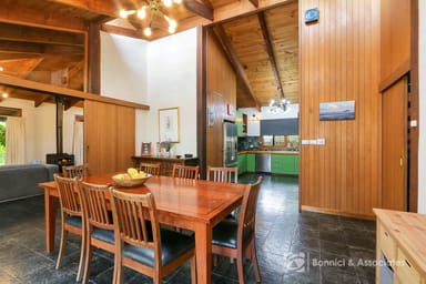 Property 7 Drew Court, Beechworth VIC 3747 IMAGE 0